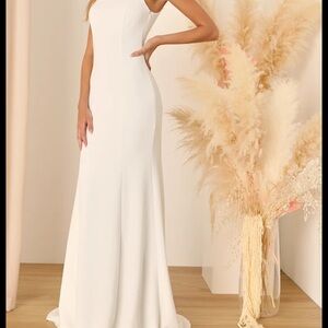 Lulu's Elegant White Wedding Dress